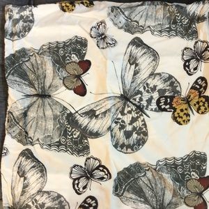 PotteryBarn: set of 2, Pillow Covers 24”